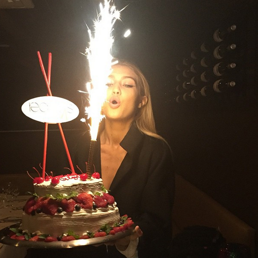 Gigi Hadid firar sin födelsedag i New York.